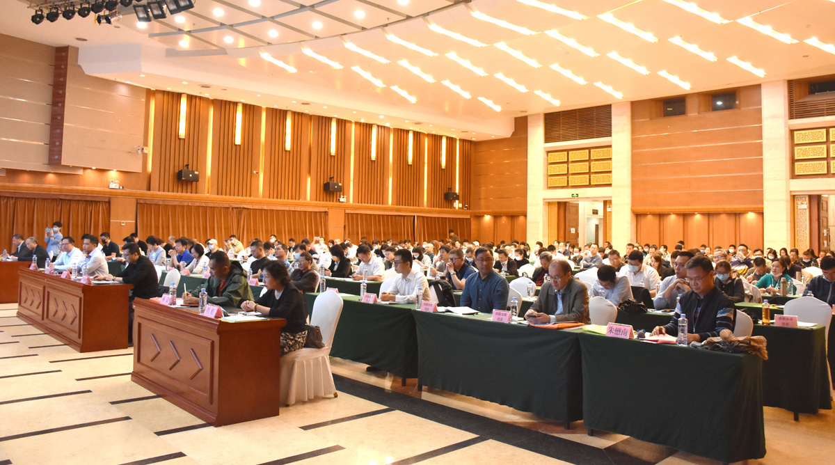 02会场全景.jpg